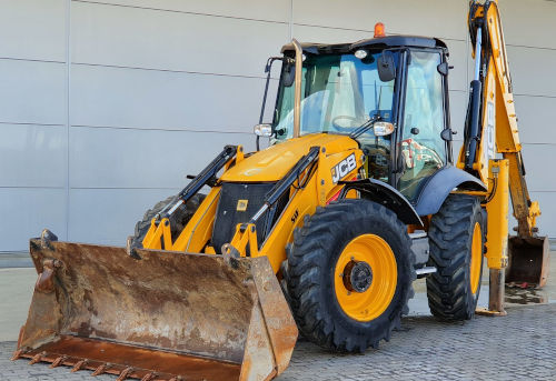 Construction machine and role: Backhoe loader