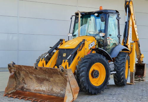 Engin de chantier et rôle: Tractopelle